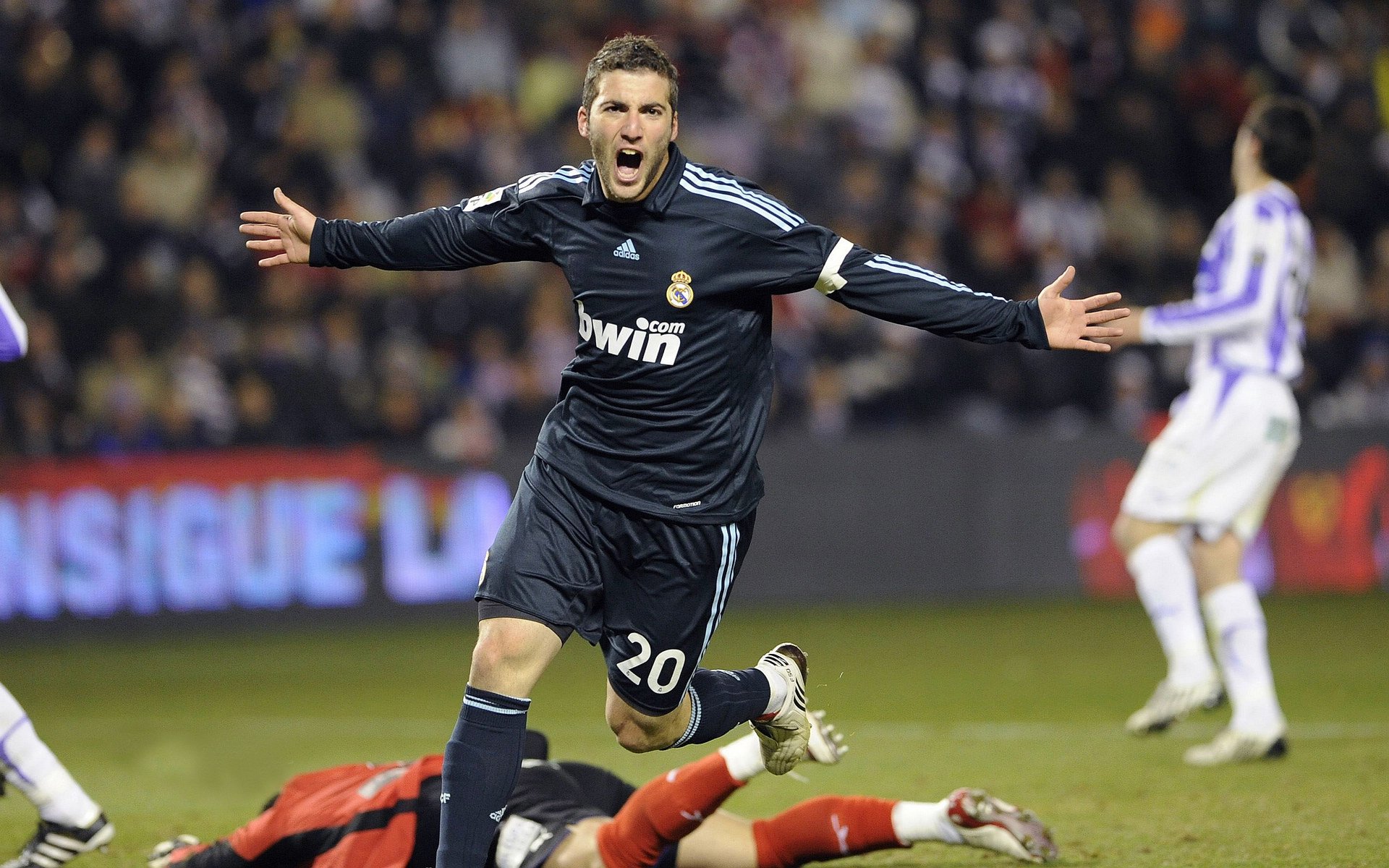 铁血防线,皇家社会抢七战如何锁死南非尖刀