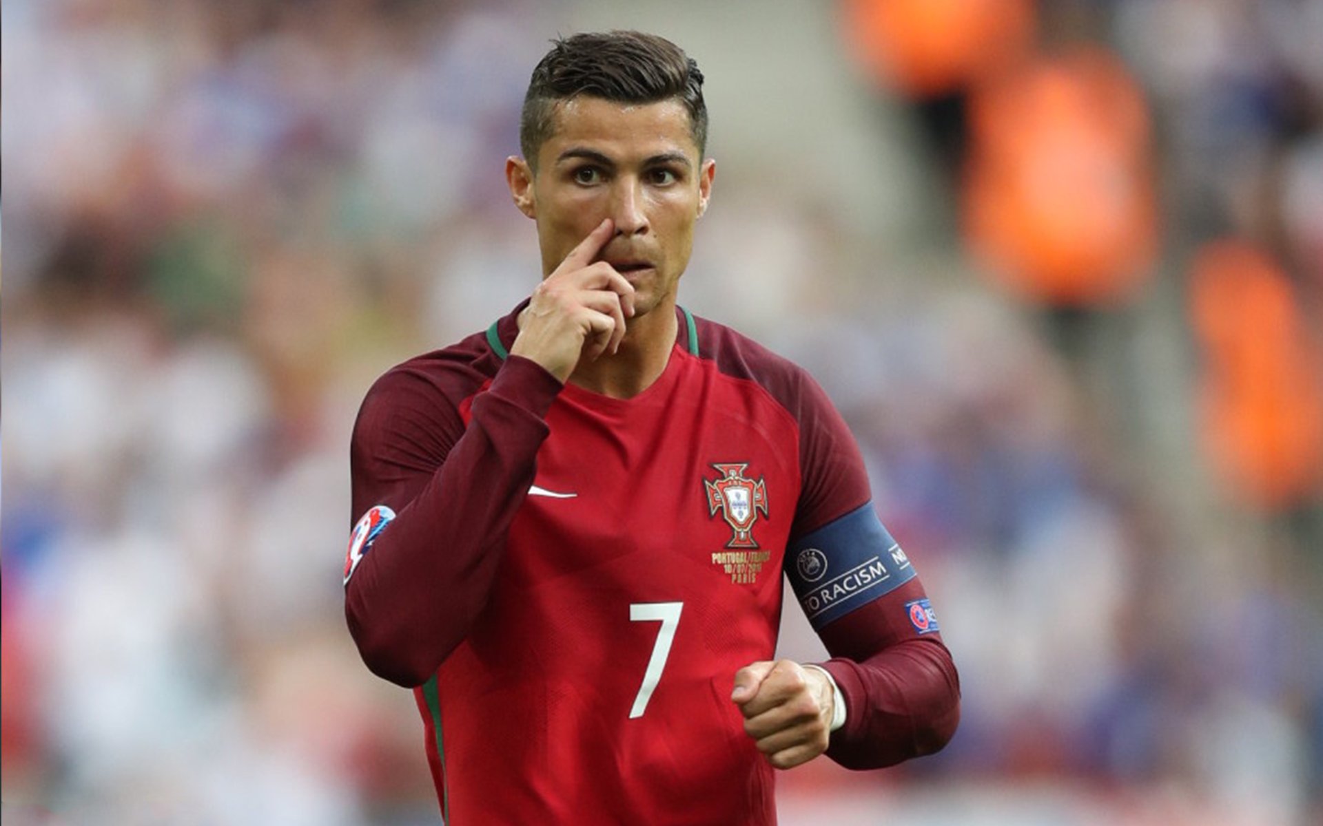 开云体育下载-马赛横扫巴黎，法比尼奥带队取胜，改写法甲格局的经典之夜